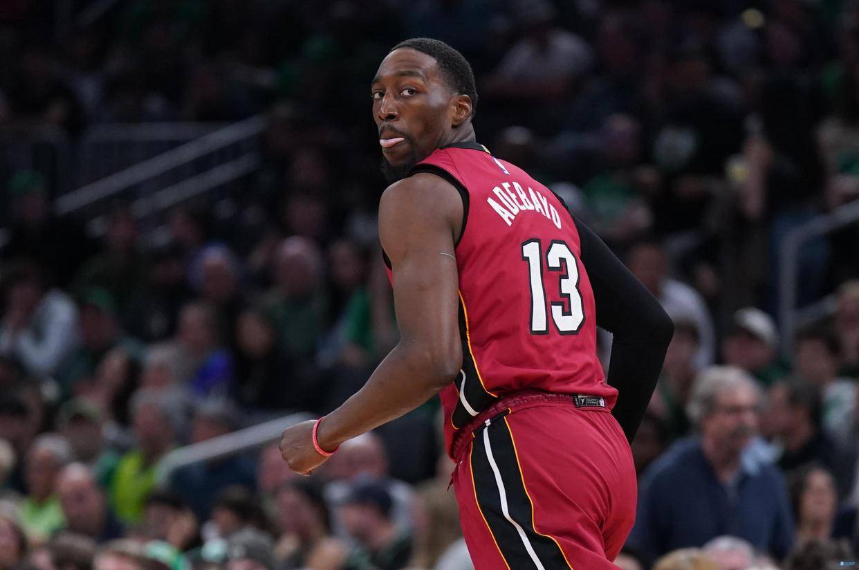 勇士鏖战雄鹿,阿德巴约惊艳世界 勇士鏖战雄鹿,阿德巴约惊艳世界