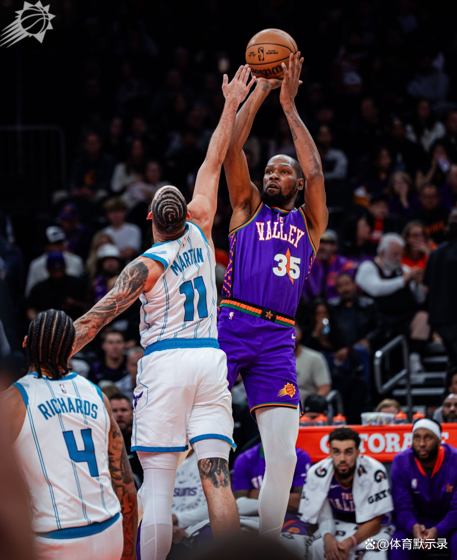 包含球星爆发！NBA赛场再现神级操作的词条