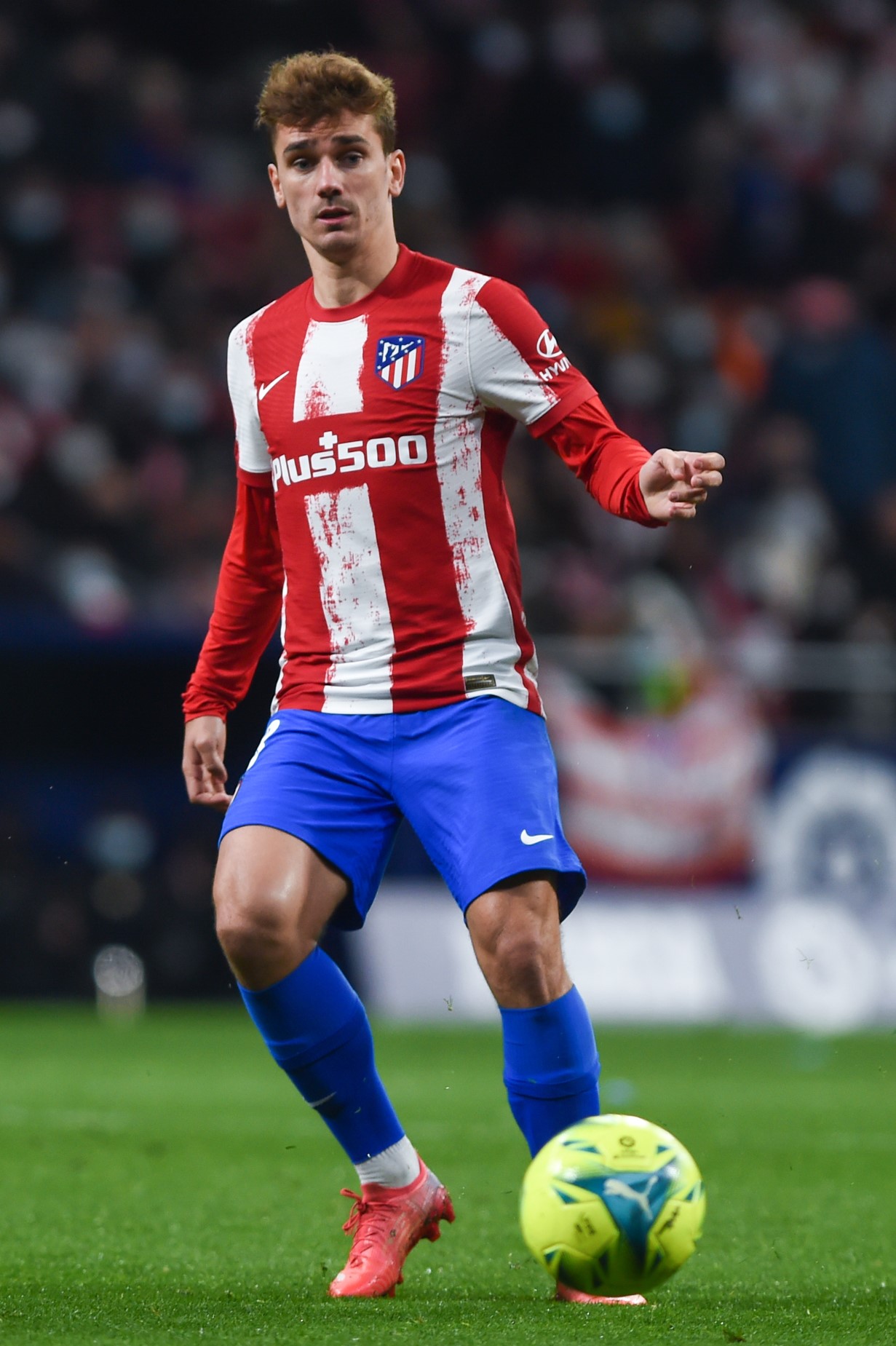 关于希腊完胜塞维利亚，格列兹曼高光表现的信息