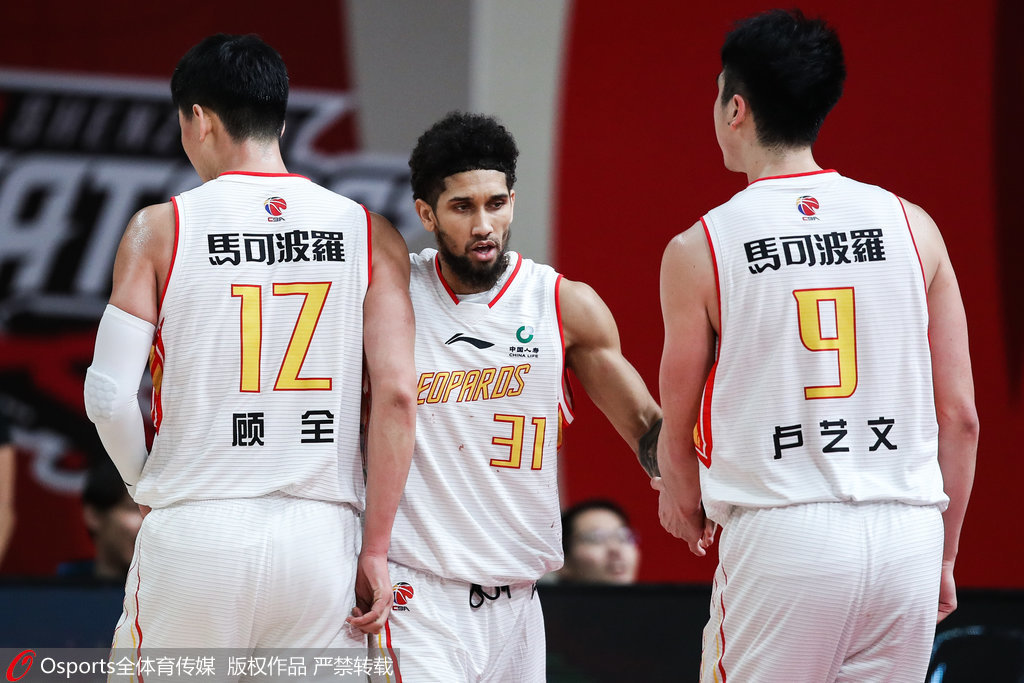 爱游戏入口-青岛队鏖战浙江队，布克扛起全队的简单介绍