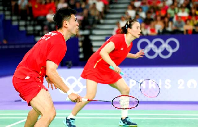 马来西亚队完胜泰国队,郑思维统治全场 马来西亚队完胜泰国队,郑思维统治全场