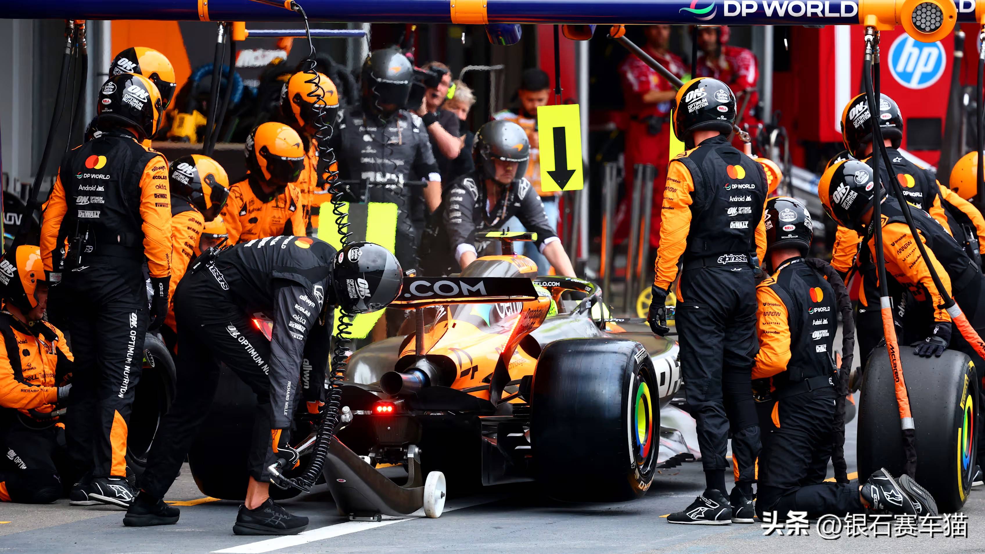 红牛车队碾压迈凯伦，皮亚斯特里惊艳四座