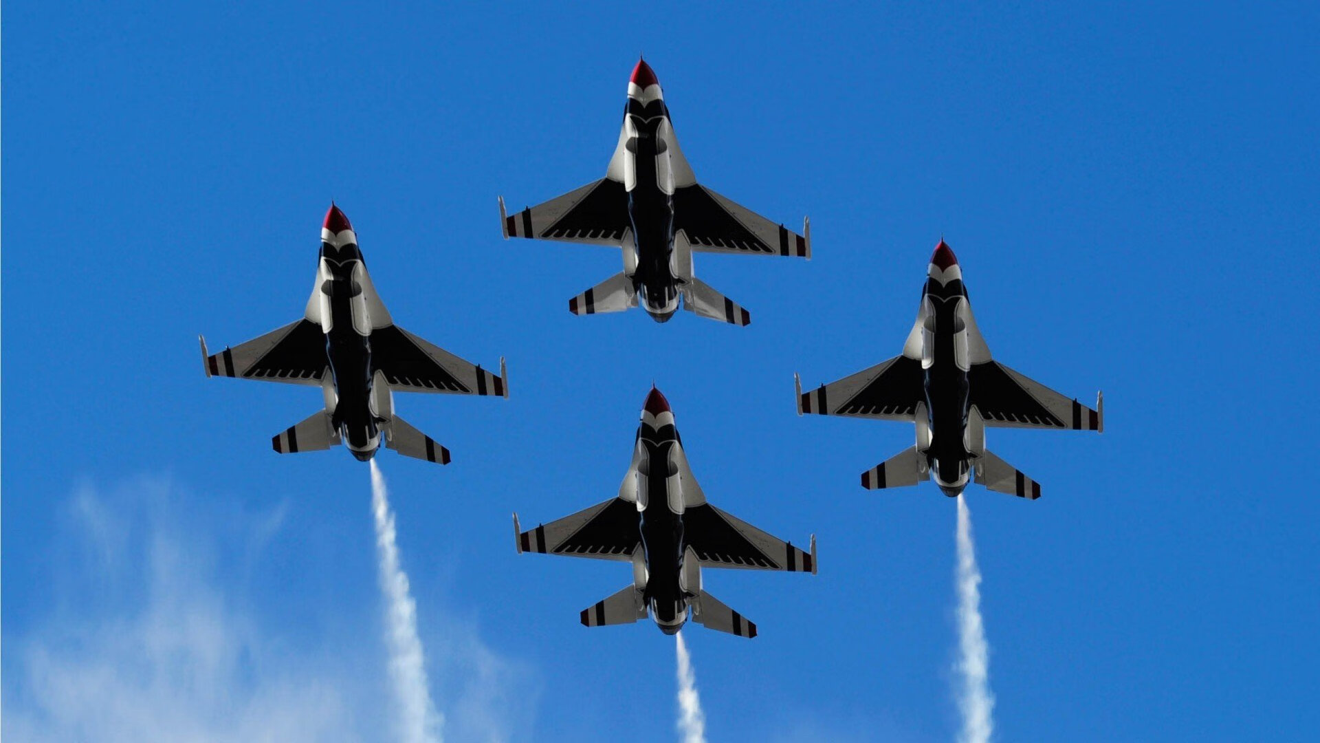 球场即战场，当阿什拉夫用玻利维亚血拼巴拉圭的意志统治季后赛