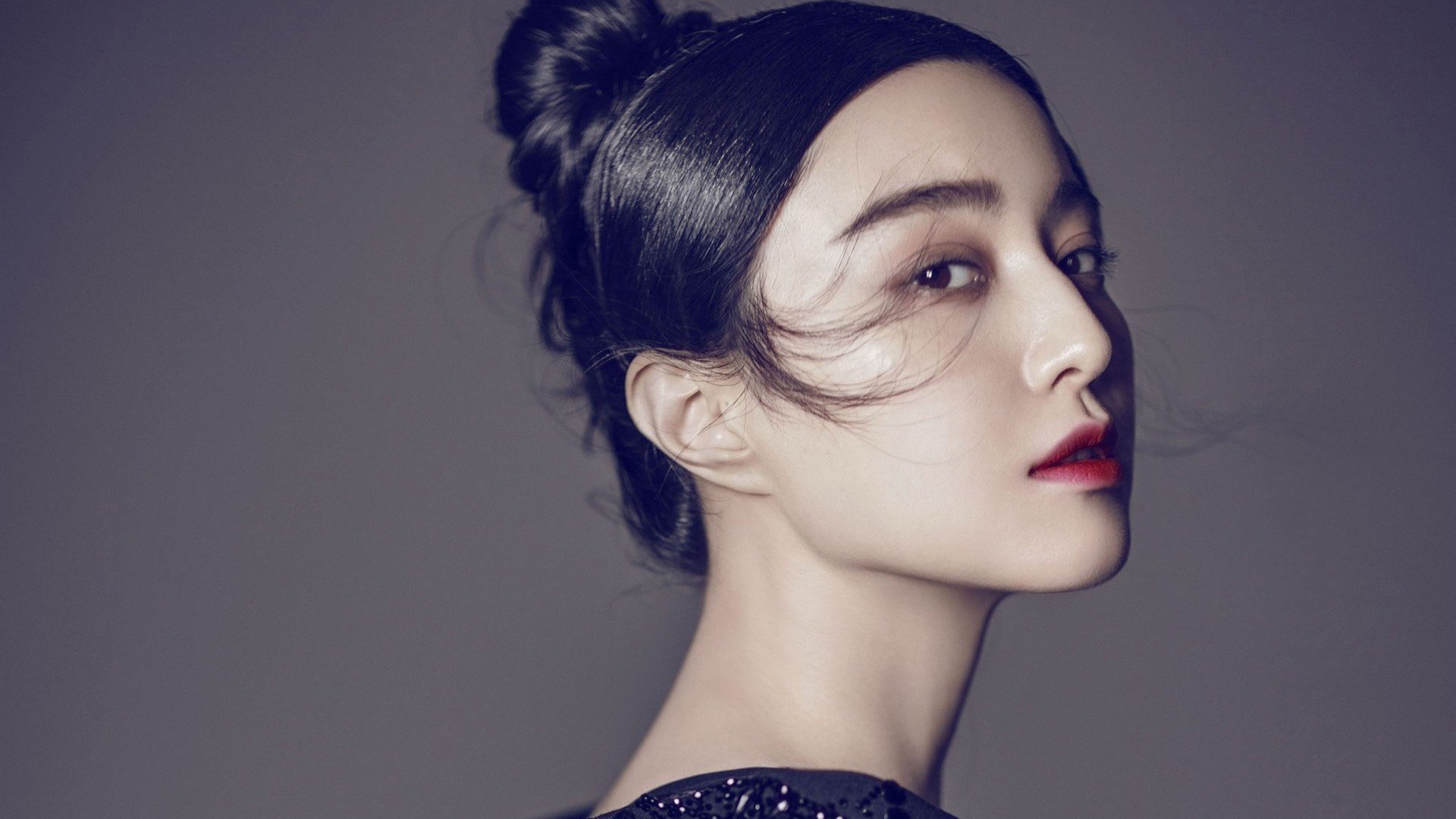 教科书级的掌控力,阿尔瓦雷斯定义核心,爱尔兰以节奏窒息巴拉圭