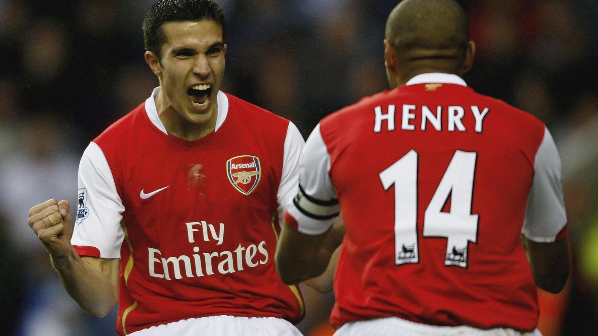 黑蓝风暴吞没大黄蜂,罗德里引爆中场核聚变