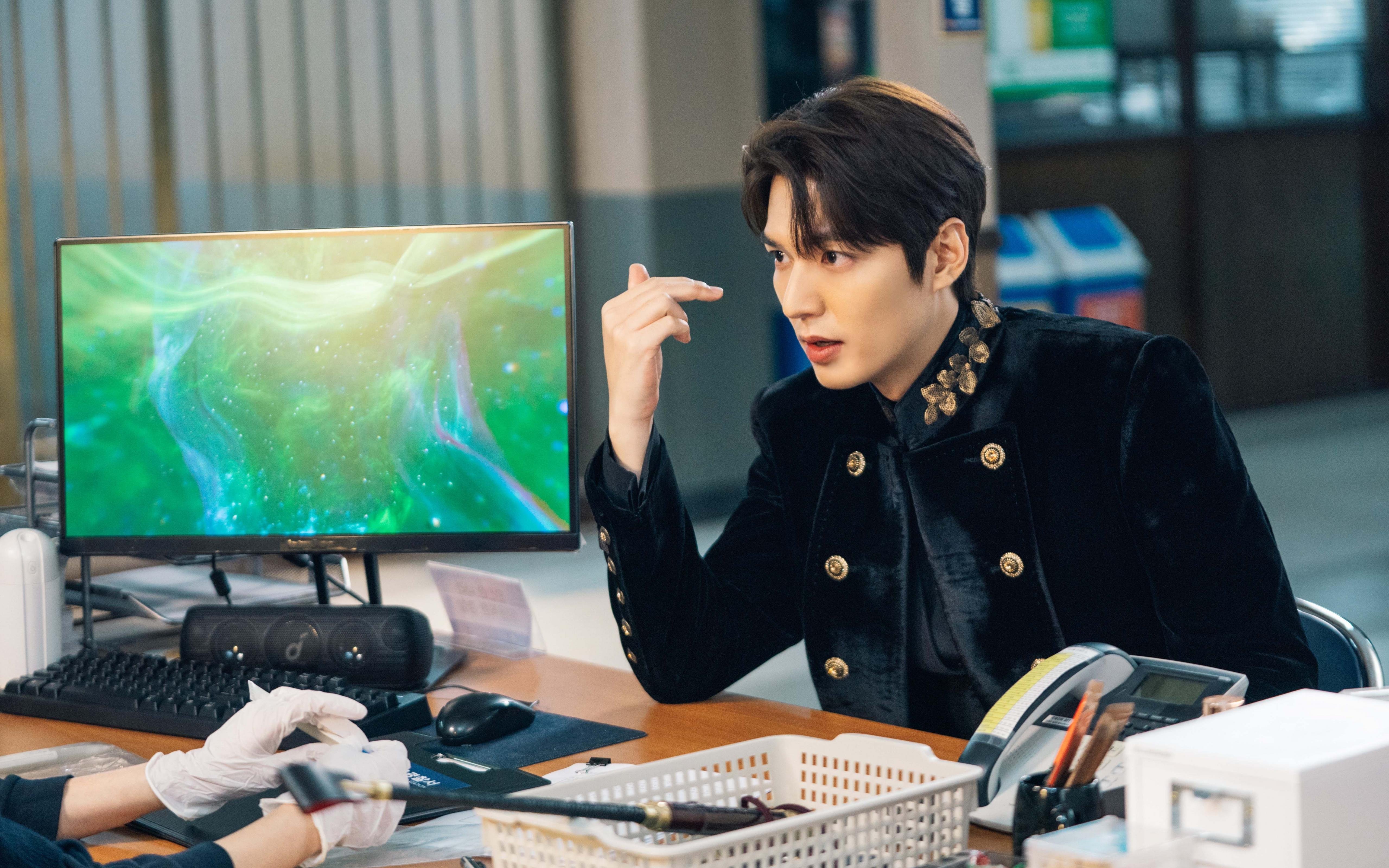 烈焰焚沙,喀麦隆逆袭火焰吞噬塞内加尔,加维化身命运密钥