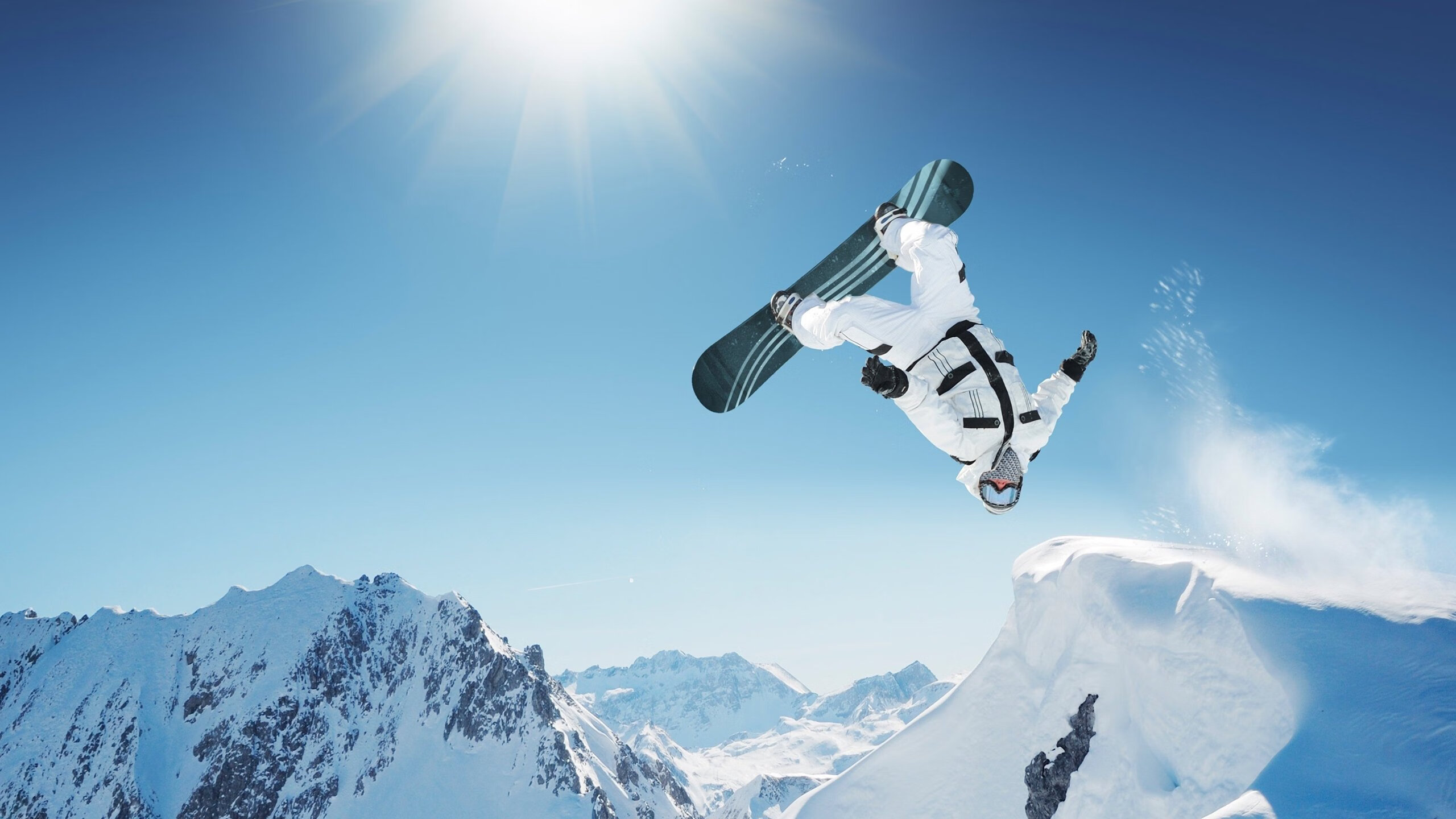 时空褶皱里的对抗，喀麦隆的热带节奏与梅西的时间艺术